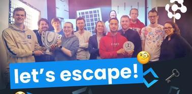 group picture of Competa IT at the escape room